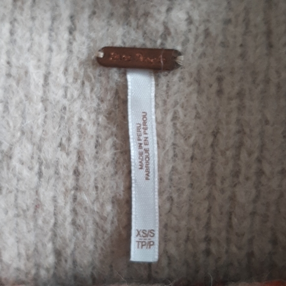 Free People Sweater - Picture 4 of 4